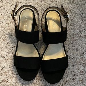 Anne Klein black strappy heels sz 7
